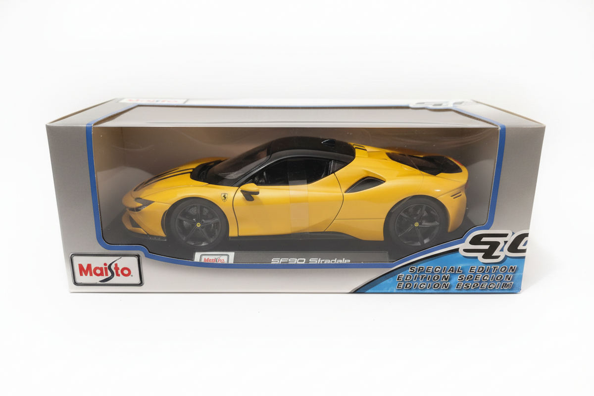 Ferrari SF90 Stradale en color amarillo escala 1:18