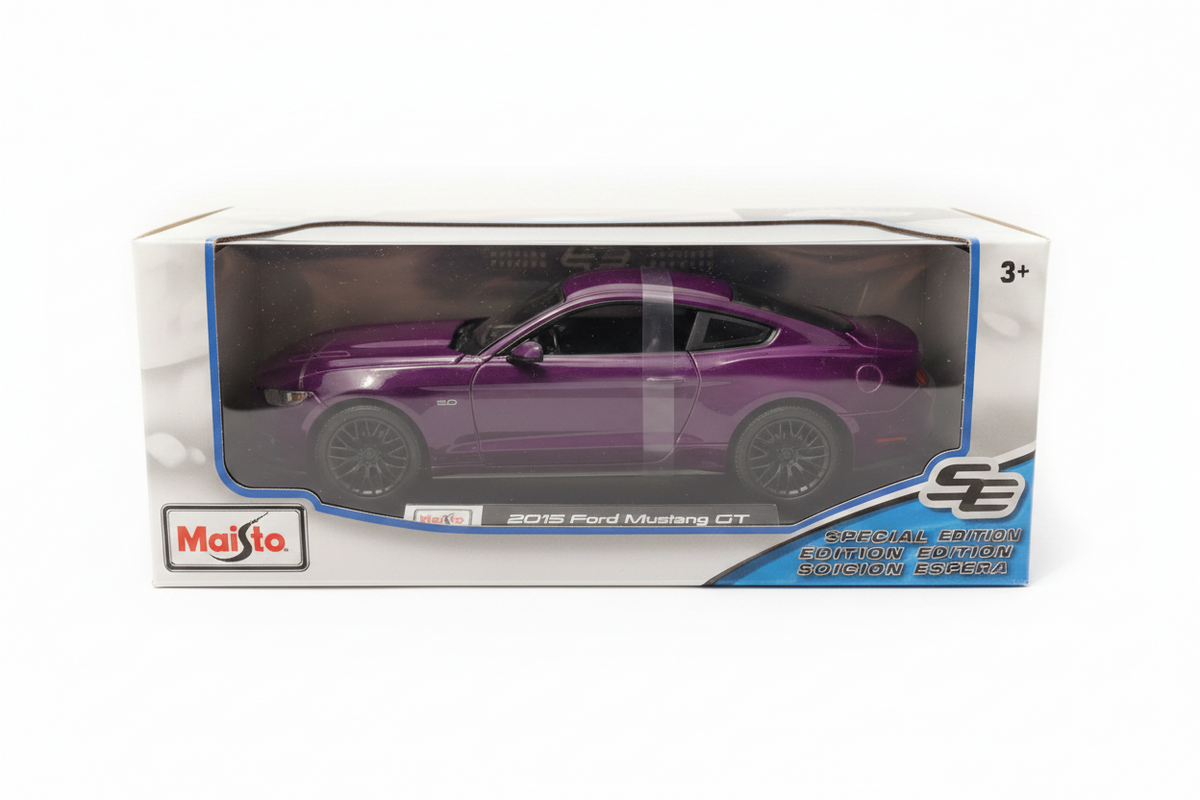 2015 Ford Mustang GT en color morado escala 1:18