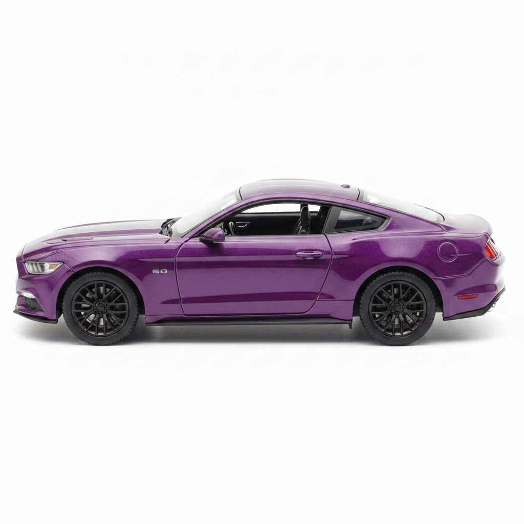 2015 Ford Mustang GT en color morado escala 1:18