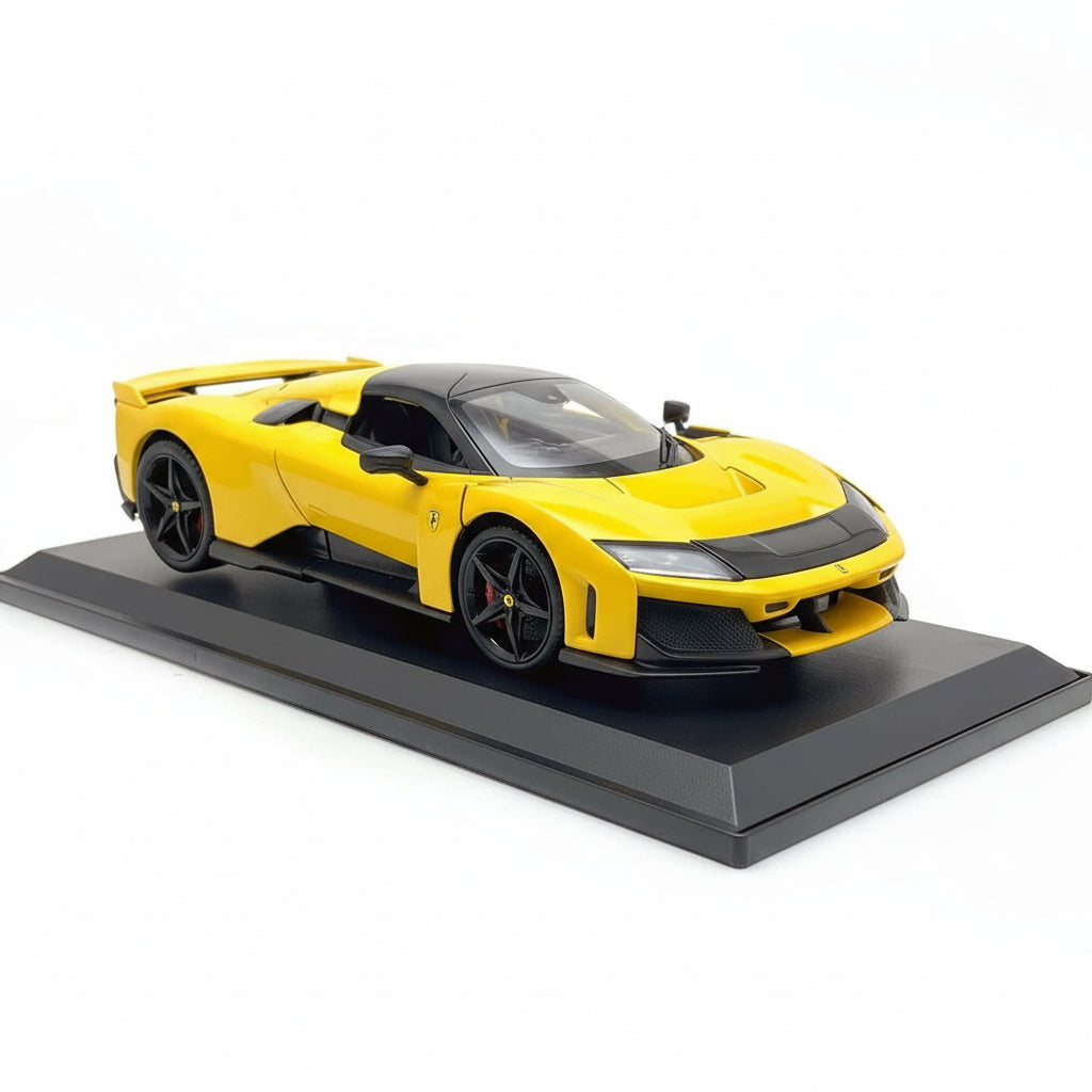 Ferrari F80 de Maisto a escala 1:18 color Amarillo
