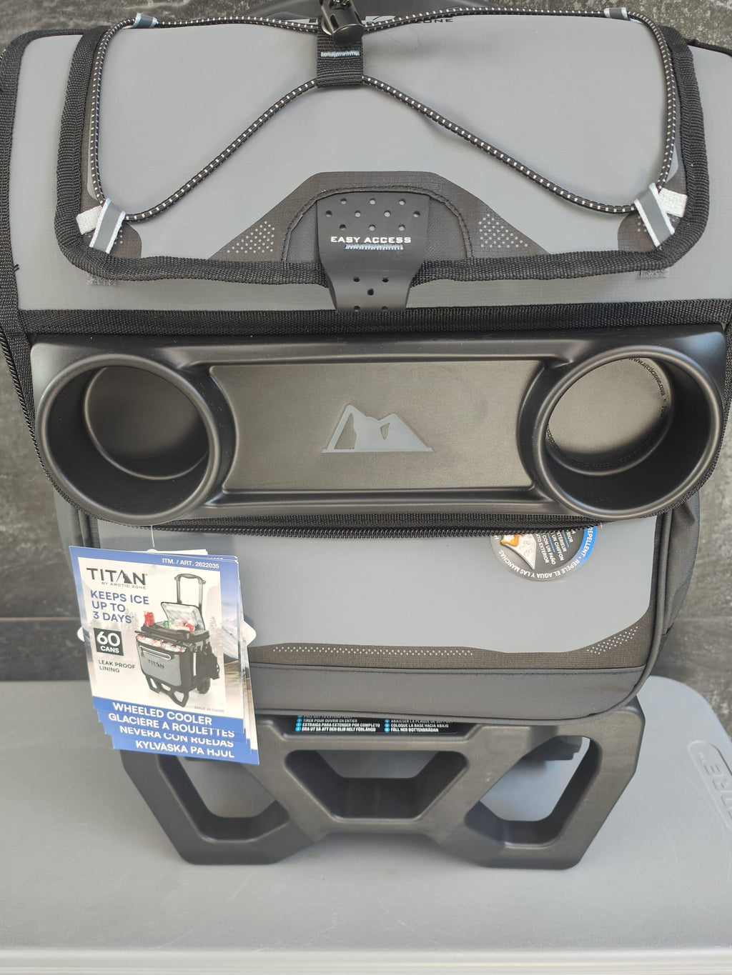 Nevera portátil con ruedas Arctic Zone Titan Deep Freeze con capacidad para 60 latas