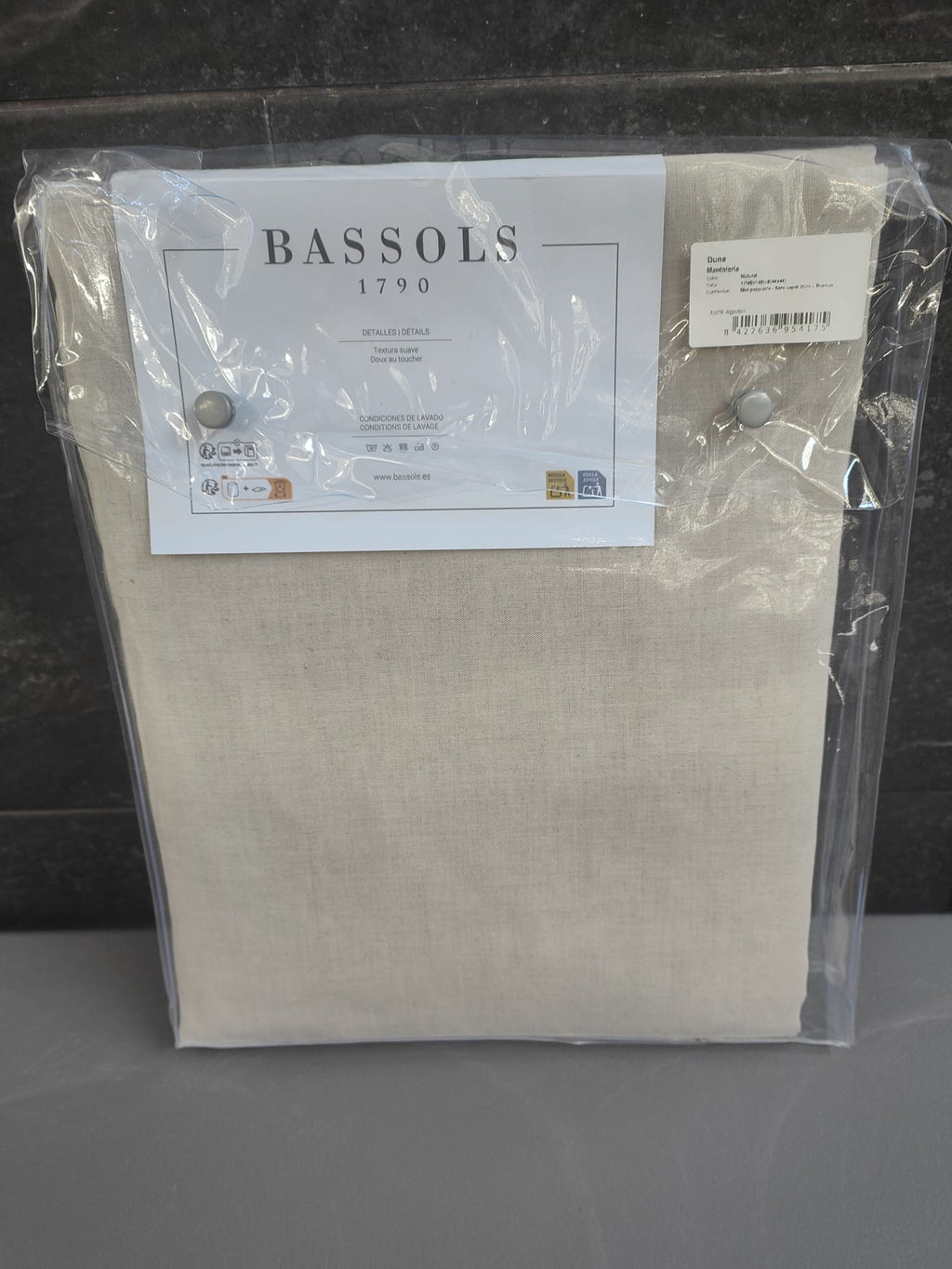 Bassols - Juego de Mantelería modelo Duna en color beige